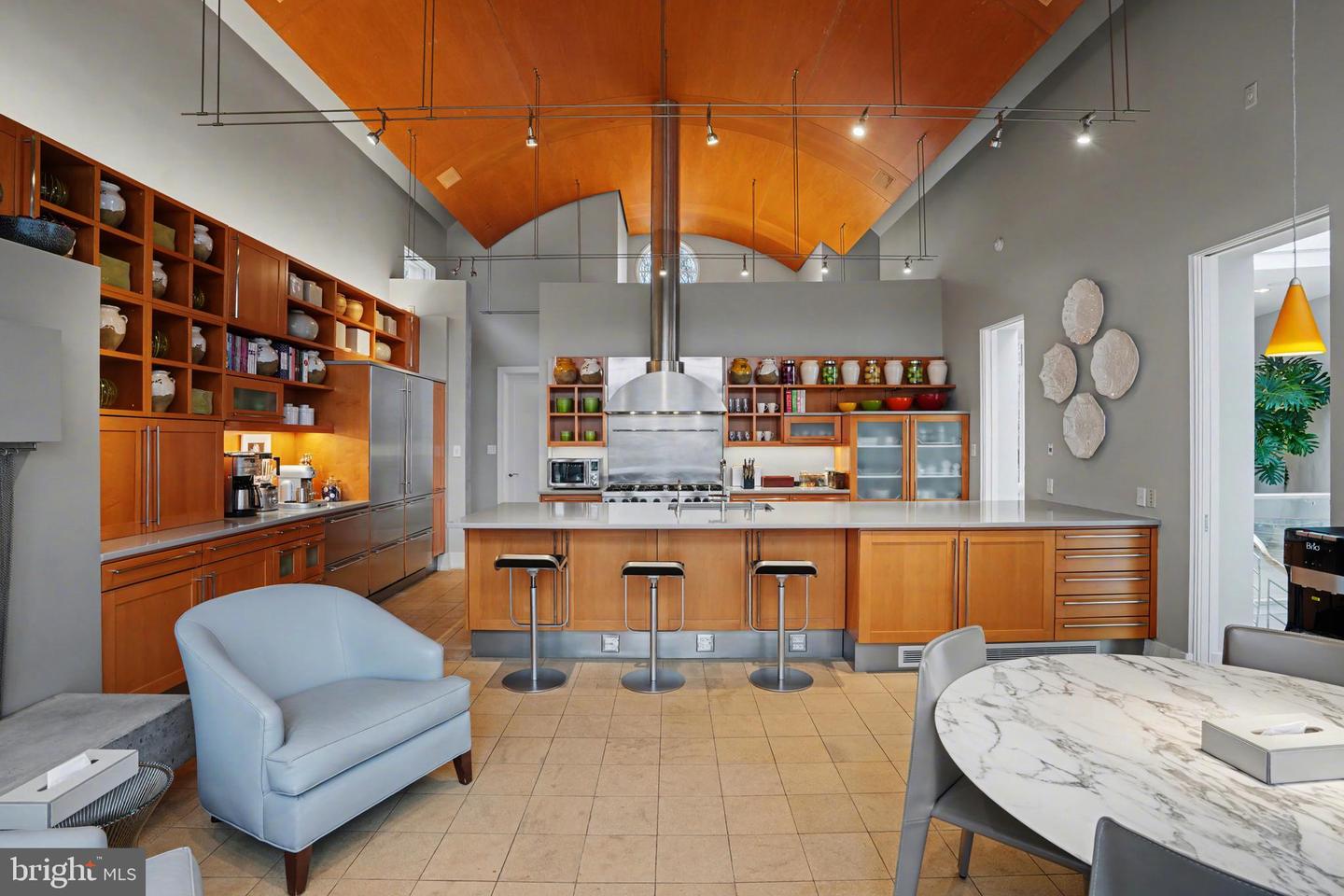 1100 CREST LANE, MCLEAN, Virginia 22101, 8 Bedrooms Bedrooms, ,7 BathroomsBathrooms,Residential,For sale,1100 CREST LANE,VAFX2285202 MLS # VAFX2285202