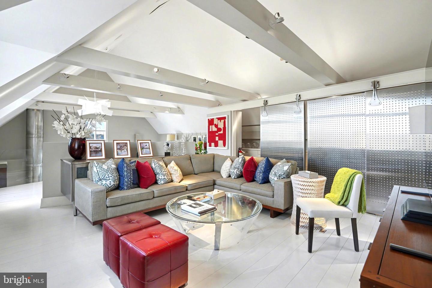 1100 CREST LANE, MCLEAN, Virginia 22101, 8 Bedrooms Bedrooms, ,7 BathroomsBathrooms,Residential,For sale,1100 CREST LANE,VAFX2285202 MLS # VAFX2285202