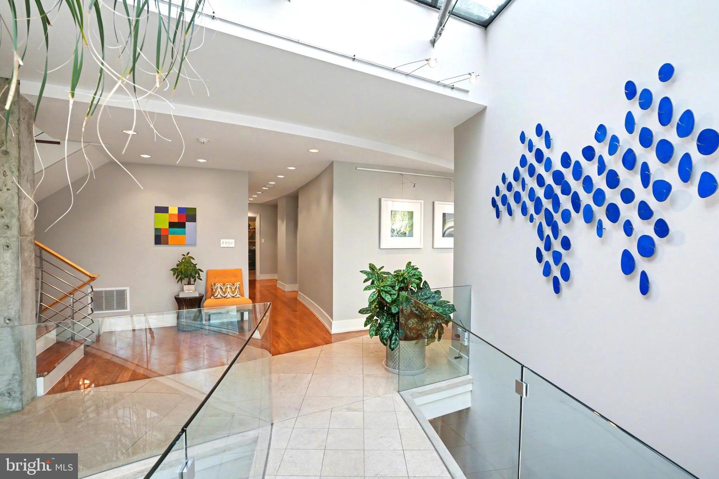 1100 CREST LANE, MCLEAN, Virginia 22101, 8 Bedrooms Bedrooms, ,7 BathroomsBathrooms,Residential,For sale,1100 CREST LANE,VAFX2285202 MLS # VAFX2285202