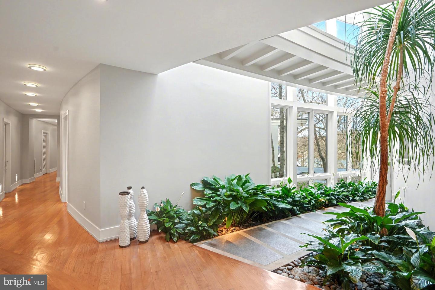 1100 CREST LANE, MCLEAN, Virginia 22101, 8 Bedrooms Bedrooms, ,7 BathroomsBathrooms,Residential,For sale,1100 CREST LANE,VAFX2285202 MLS # VAFX2285202