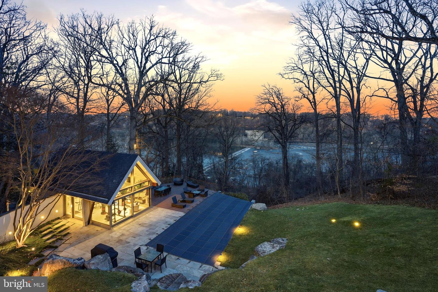 1100 CREST LANE, MCLEAN, Virginia 22101, 8 Bedrooms Bedrooms, ,7 BathroomsBathrooms,Residential,For sale,1100 CREST LANE,VAFX2285202 MLS # VAFX2285202