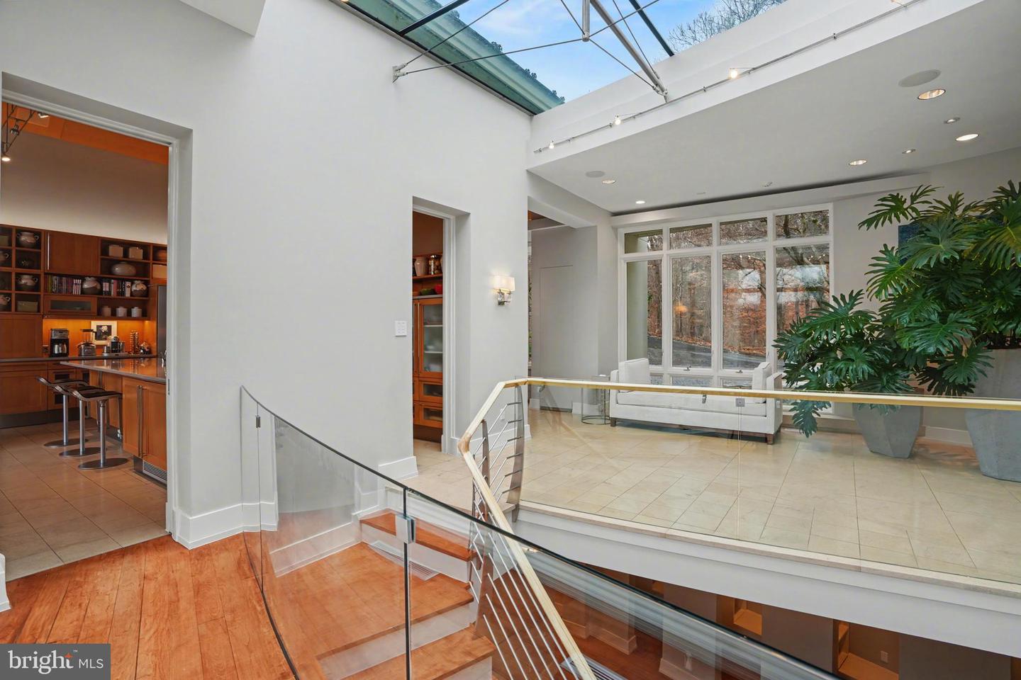 1100 CREST LANE, MCLEAN, Virginia 22101, 8 Bedrooms Bedrooms, ,7 BathroomsBathrooms,Residential,For sale,1100 CREST LANE,VAFX2285202 MLS # VAFX2285202