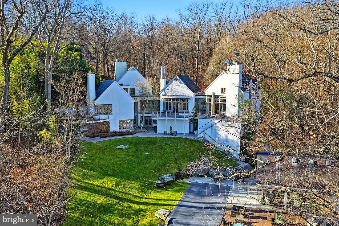 1100 CREST LANE, MCLEAN, Virginia 22101, 8 Bedrooms Bedrooms, ,7 BathroomsBathrooms,Residential,For sale,1100 CREST LANE,VAFX2285202 MLS # VAFX2285202