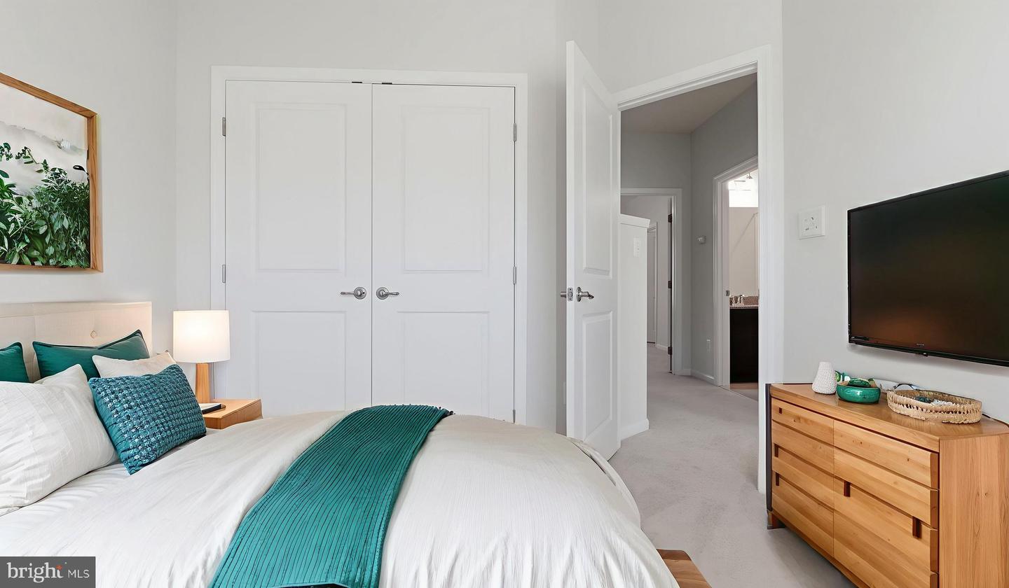 12690 LAKESIDE CT, WOODBRIDGE, Virginia 22192, 3 Bedrooms Bedrooms, ,3 BathroomsBathrooms,Residential,For sale,12690 LAKESIDE CT,VAPW2110396 MLS # VAPW2110396