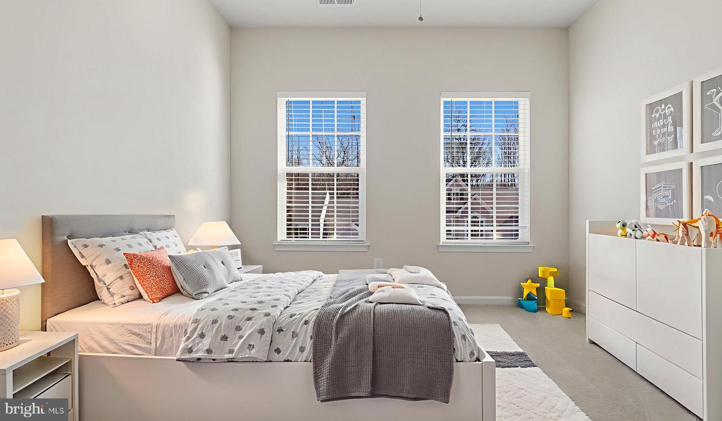 12690 LAKESIDE CT, WOODBRIDGE, Virginia 22192, 3 Bedrooms Bedrooms, ,3 BathroomsBathrooms,Residential,For sale,12690 LAKESIDE CT,VAPW2110396 MLS # VAPW2110396