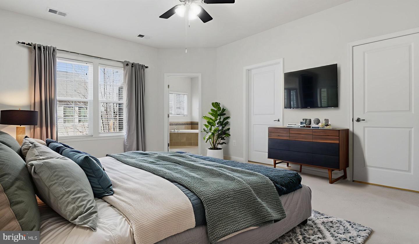 12690 LAKESIDE CT, WOODBRIDGE, Virginia 22192, 3 Bedrooms Bedrooms, ,3 BathroomsBathrooms,Residential,For sale,12690 LAKESIDE CT,VAPW2110396 MLS # VAPW2110396