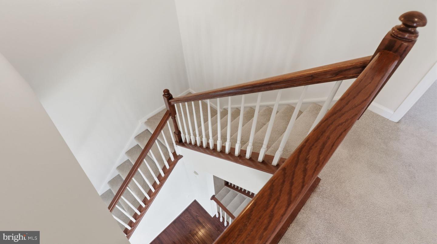 12690 LAKESIDE CT, WOODBRIDGE, Virginia 22192, 3 Bedrooms Bedrooms, ,3 BathroomsBathrooms,Residential,For sale,12690 LAKESIDE CT,VAPW2110396 MLS # VAPW2110396