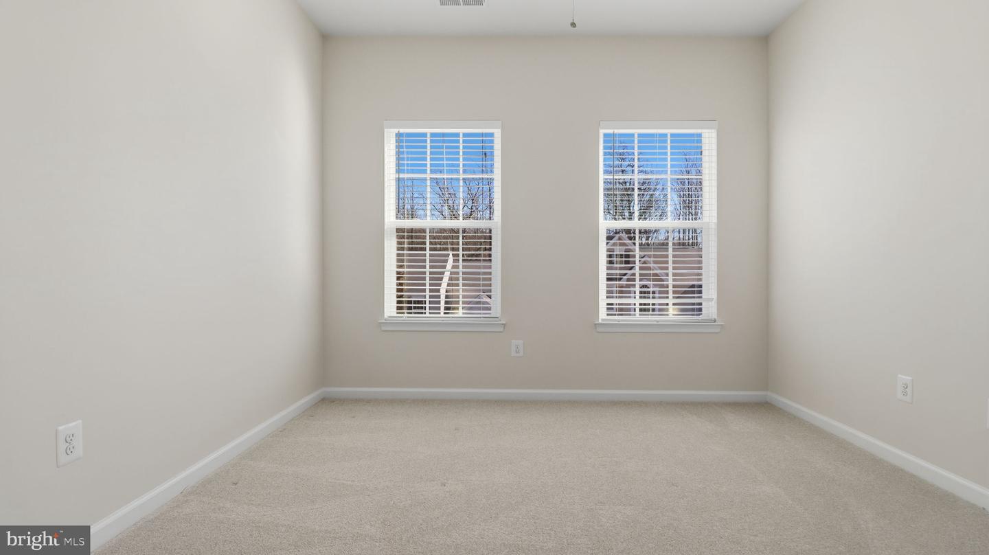 12690 LAKESIDE CT, WOODBRIDGE, Virginia 22192, 3 Bedrooms Bedrooms, ,3 BathroomsBathrooms,Residential,For sale,12690 LAKESIDE CT,VAPW2110396 MLS # VAPW2110396