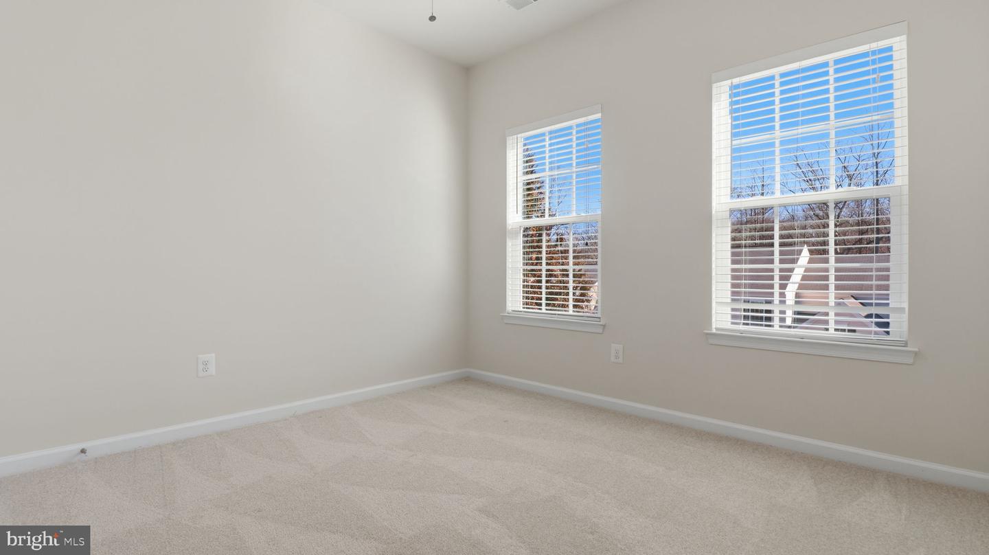 12690 LAKESIDE CT, WOODBRIDGE, Virginia 22192, 3 Bedrooms Bedrooms, ,3 BathroomsBathrooms,Residential,For sale,12690 LAKESIDE CT,VAPW2110396 MLS # VAPW2110396