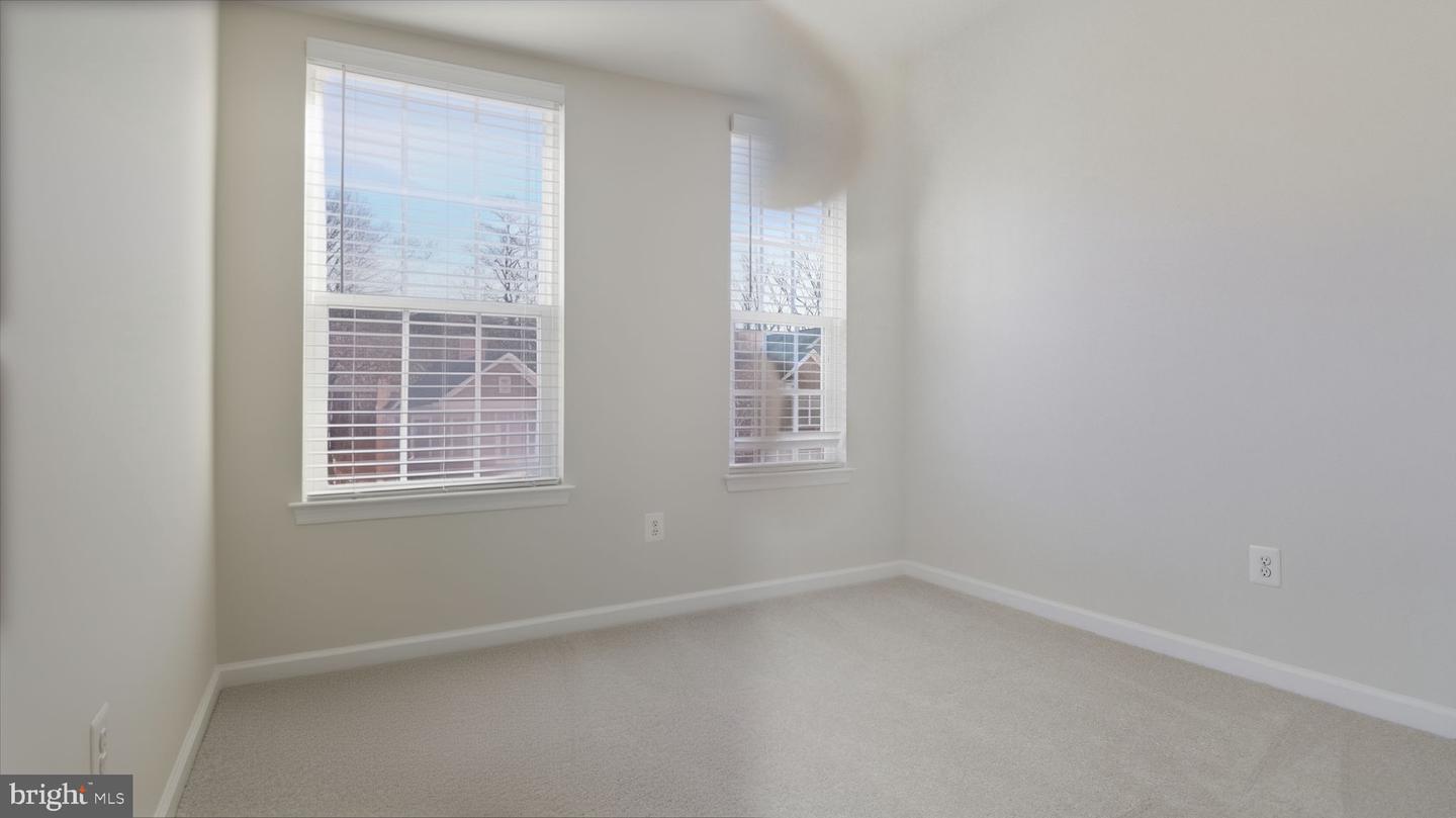 12690 LAKESIDE CT, WOODBRIDGE, Virginia 22192, 3 Bedrooms Bedrooms, ,3 BathroomsBathrooms,Residential,For sale,12690 LAKESIDE CT,VAPW2110396 MLS # VAPW2110396