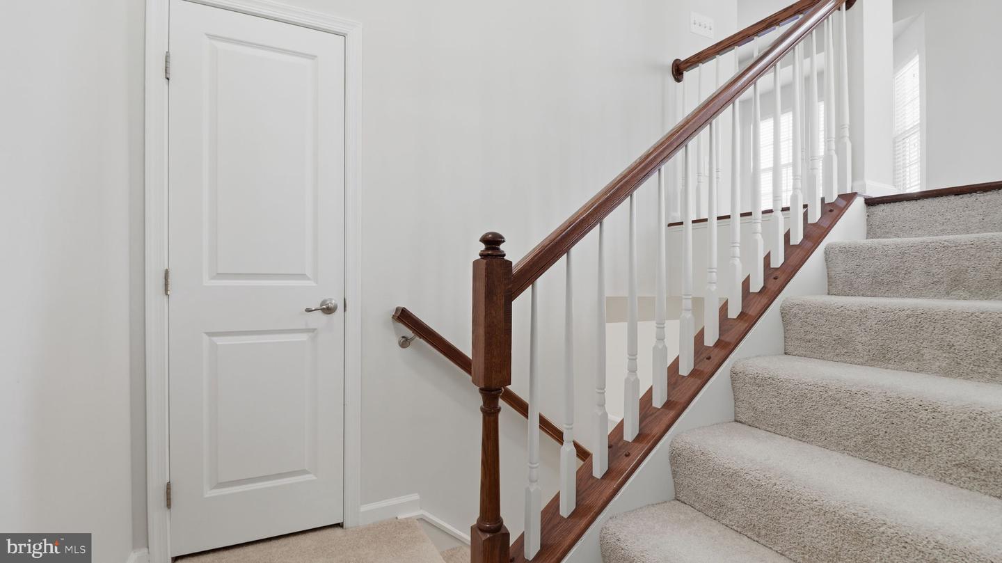 12690 LAKESIDE CT, WOODBRIDGE, Virginia 22192, 3 Bedrooms Bedrooms, ,3 BathroomsBathrooms,Residential,For sale,12690 LAKESIDE CT,VAPW2110396 MLS # VAPW2110396