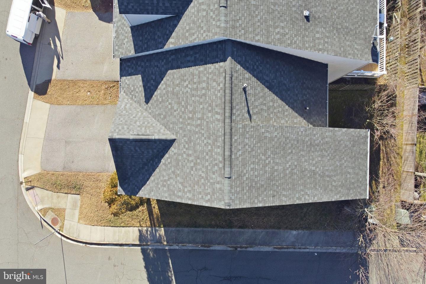 12690 LAKESIDE CT, WOODBRIDGE, Virginia 22192, 3 Bedrooms Bedrooms, ,3 BathroomsBathrooms,Residential,For sale,12690 LAKESIDE CT,VAPW2110396 MLS # VAPW2110396