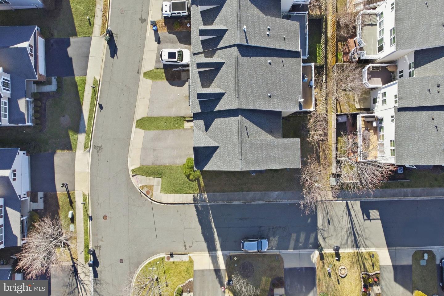 12690 LAKESIDE CT, WOODBRIDGE, Virginia 22192, 3 Bedrooms Bedrooms, ,3 BathroomsBathrooms,Residential,For sale,12690 LAKESIDE CT,VAPW2110396 MLS # VAPW2110396