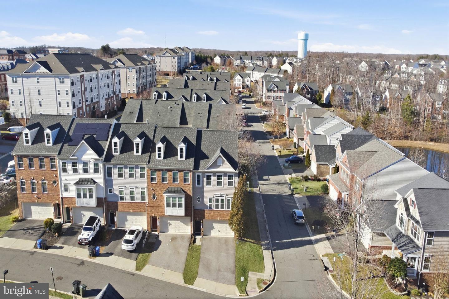 12690 LAKESIDE CT, WOODBRIDGE, Virginia 22192, 3 Bedrooms Bedrooms, ,3 BathroomsBathrooms,Residential,For sale,12690 LAKESIDE CT,VAPW2110396 MLS # VAPW2110396