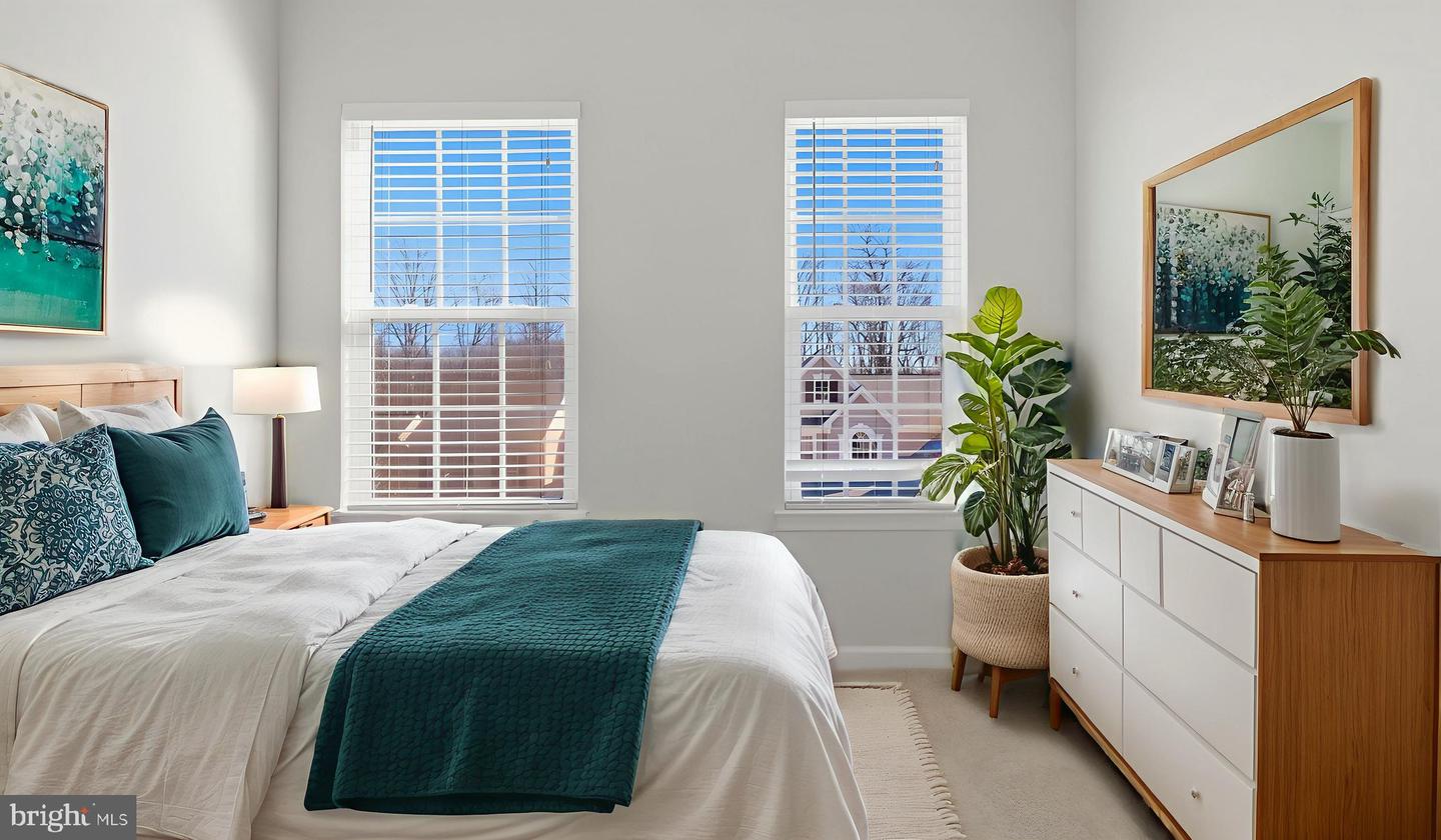 12690 LAKESIDE CT, WOODBRIDGE, Virginia 22192, 3 Bedrooms Bedrooms, ,3 BathroomsBathrooms,Residential,For sale,12690 LAKESIDE CT,VAPW2110396 MLS # VAPW2110396