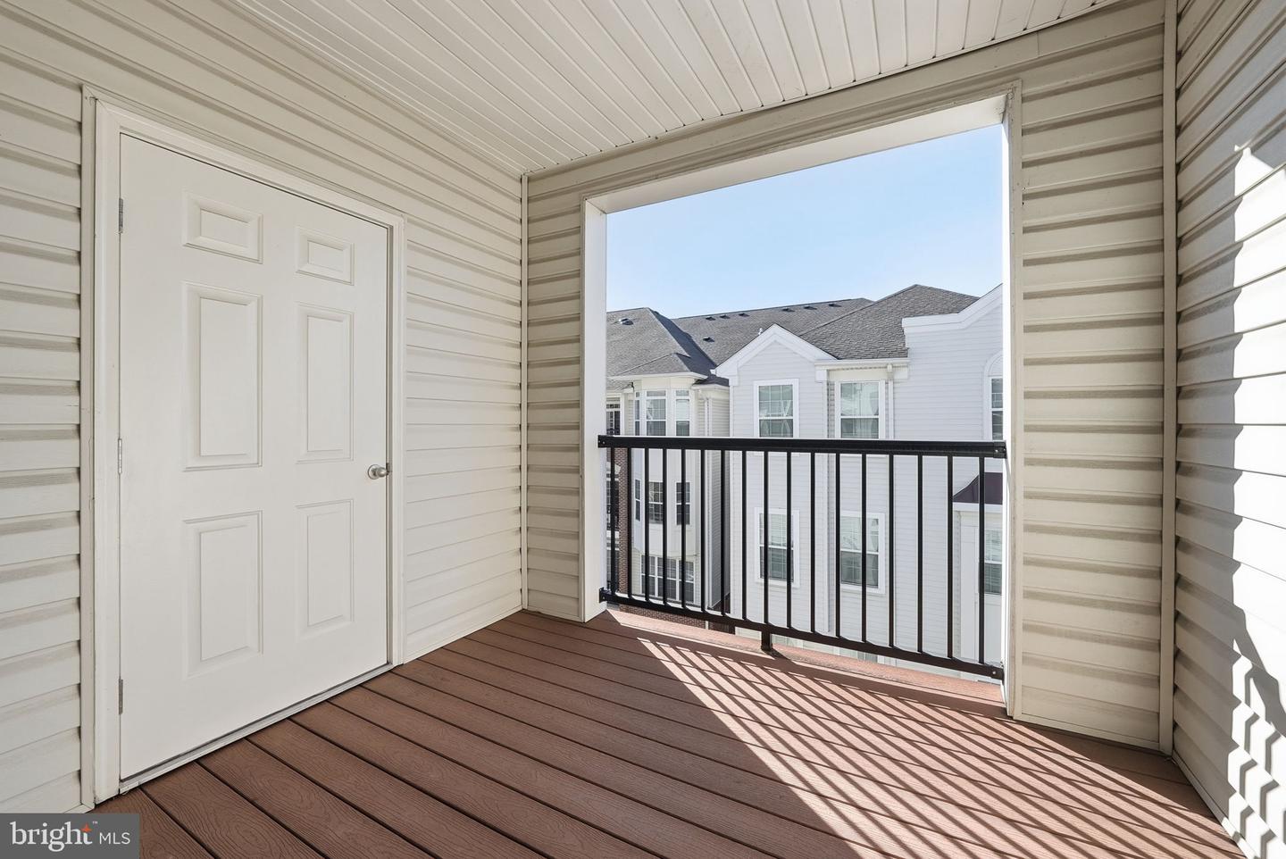 9202 CHARLESTON DR #406, MANASSAS, Virginia 20110, 2 Bedrooms Bedrooms, ,2 BathroomsBathrooms,Residential,For sale,9202 CHARLESTON DR #406,VAMN2009938 MLS # VAMN2009938