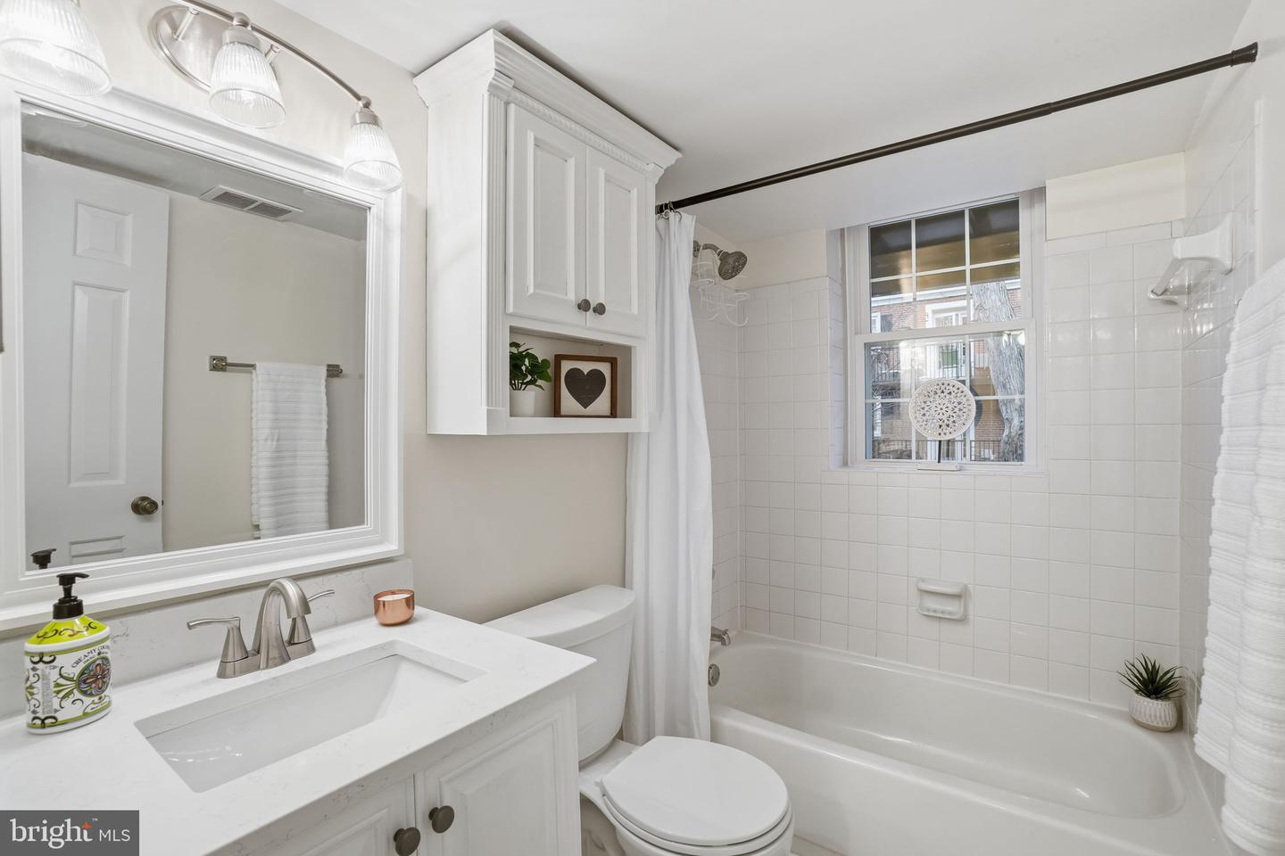 3059 S BUCHANAN ST #B1, ARLINGTON, Virginia 22206, 2 Bedrooms Bedrooms, ,1 BathroomBathrooms,Residential,For sale,3059 S BUCHANAN ST #B1,VAAR2067662 MLS # VAAR2067662