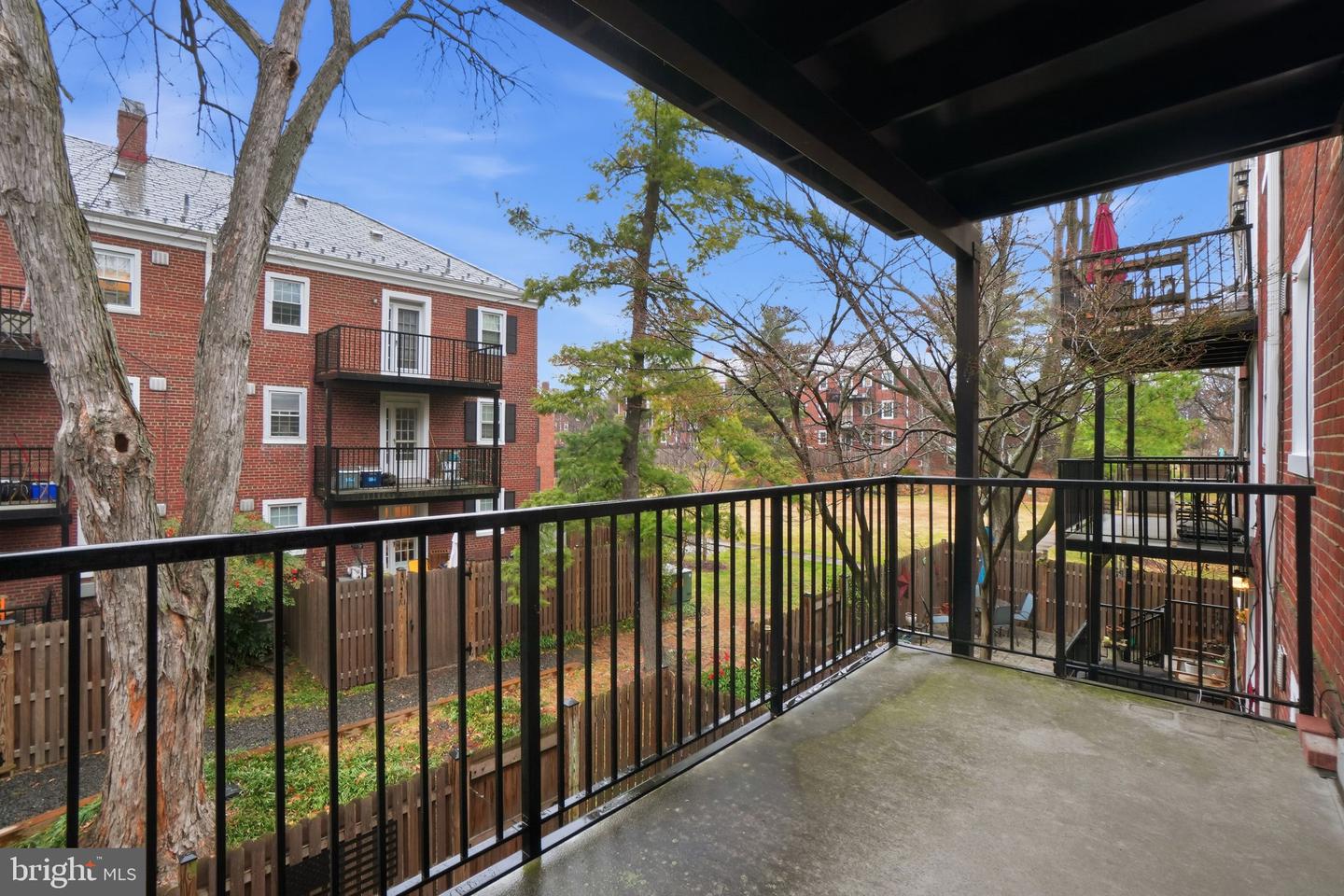 3059 S BUCHANAN ST #B1, ARLINGTON, Virginia 22206, 2 Bedrooms Bedrooms, ,1 BathroomBathrooms,Residential,For sale,3059 S BUCHANAN ST #B1,VAAR2067662 MLS # VAAR2067662