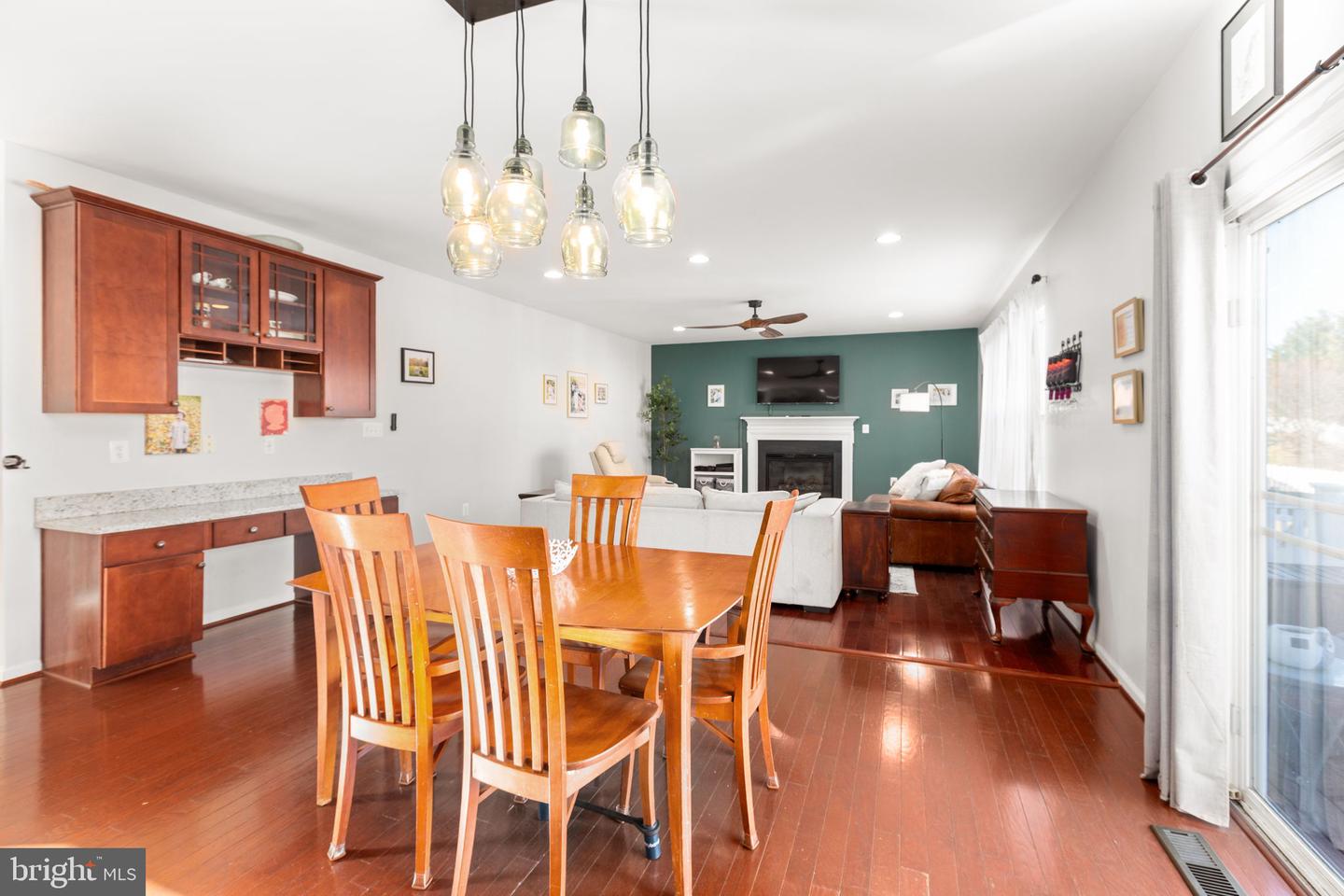 9316 LAUREL OAK DR, FREDERICKSBURG, Virginia 22407, 5 Bedrooms Bedrooms, ,4 BathroomsBathrooms,Residential,For sale,9316 LAUREL OAK DR,VASP2038608 MLS # VASP2038608