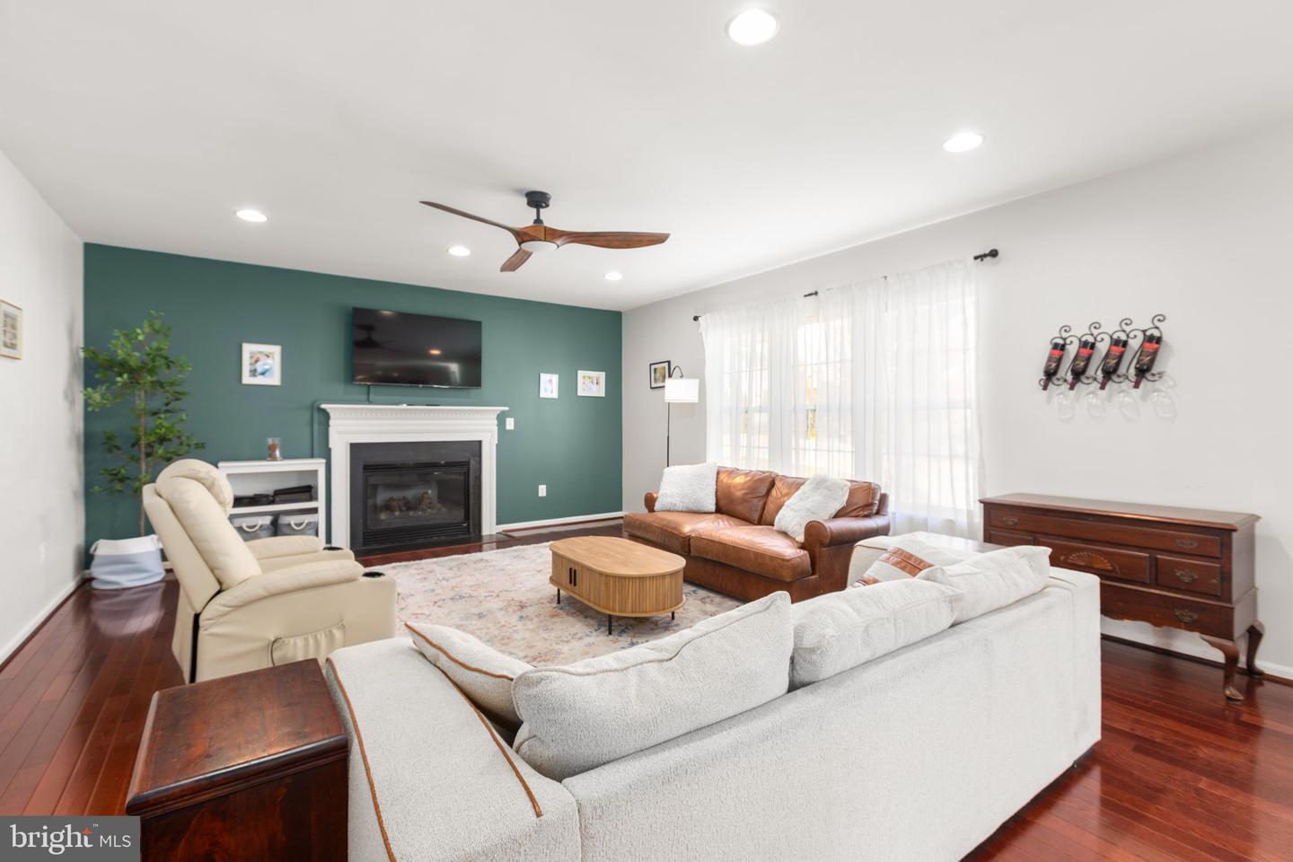 9316 LAUREL OAK DR, FREDERICKSBURG, Virginia 22407, 5 Bedrooms Bedrooms, ,4 BathroomsBathrooms,Residential,For sale,9316 LAUREL OAK DR,VASP2038608 MLS # VASP2038608