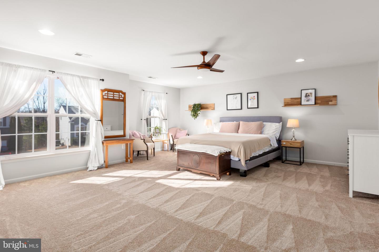 9316 LAUREL OAK DR, FREDERICKSBURG, Virginia 22407, 5 Bedrooms Bedrooms, ,4 BathroomsBathrooms,Residential,For sale,9316 LAUREL OAK DR,VASP2038608 MLS # VASP2038608