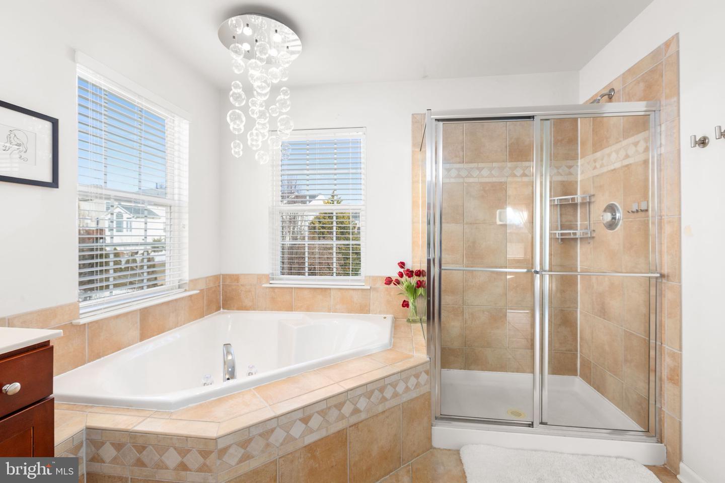 9316 LAUREL OAK DR, FREDERICKSBURG, Virginia 22407, 5 Bedrooms Bedrooms, ,4 BathroomsBathrooms,Residential,For sale,9316 LAUREL OAK DR,VASP2038608 MLS # VASP2038608