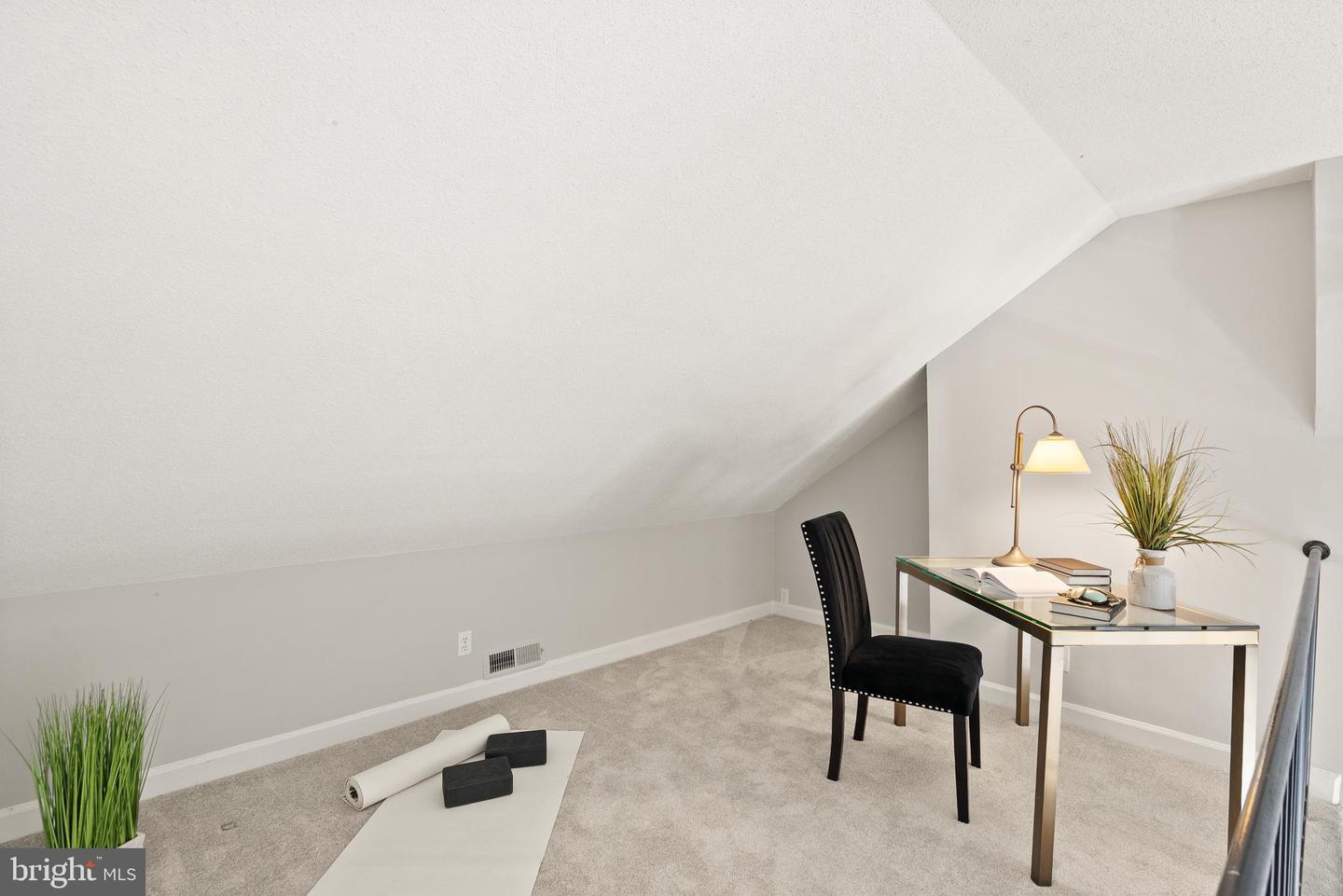 3046 S ABINGDON ST #C1, ARLINGTON, Virginia 22206, 1 Bedroom Bedrooms, ,1 BathroomBathrooms,Residential,For sale,3046 S ABINGDON ST #C1,VAAR2067710 MLS # VAAR2067710