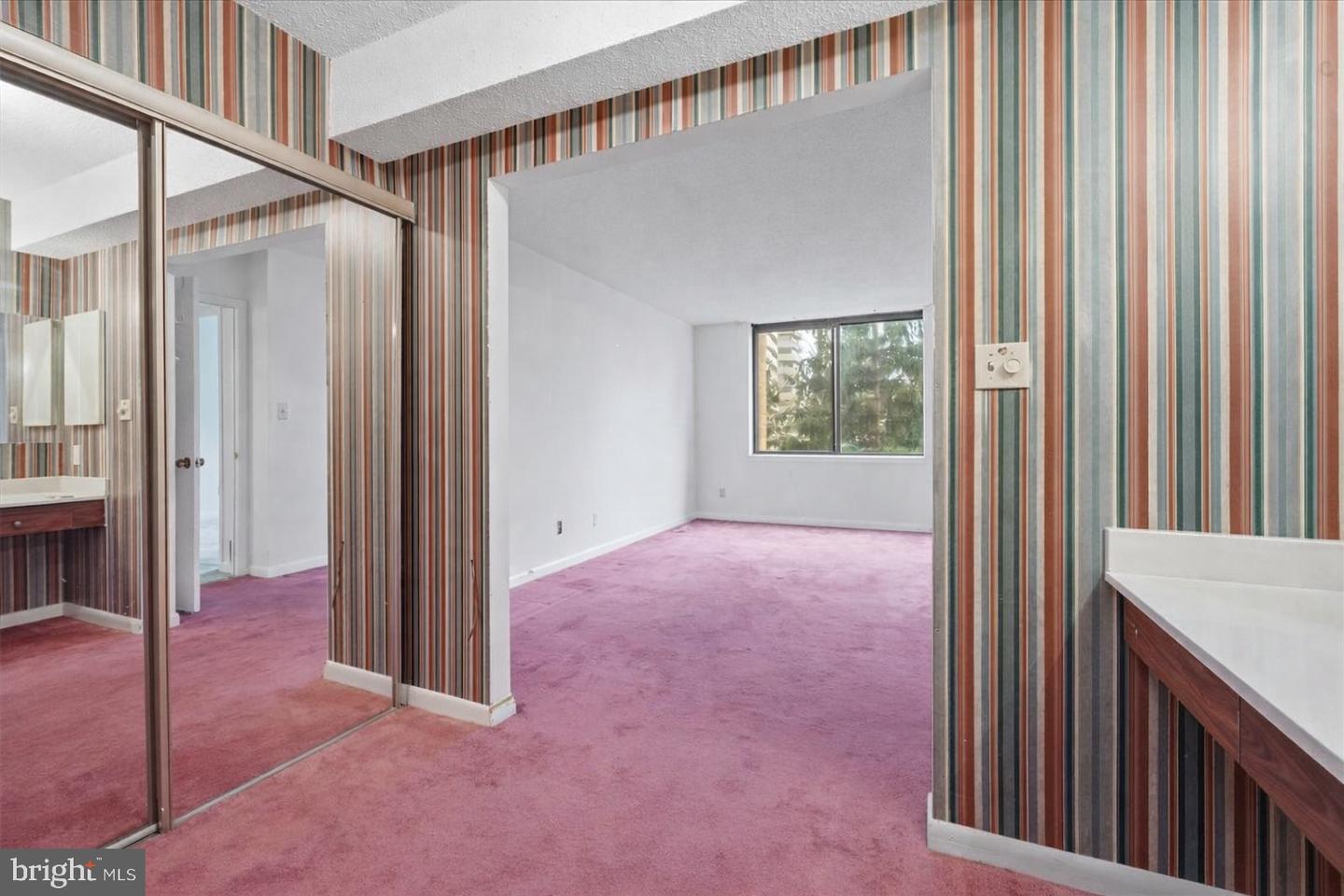 3709 S GEORGE MASON DR #203E, FALLS CHURCH, Virginia 22041, 2 Bedrooms Bedrooms, ,2 BathroomsBathrooms,Residential,For sale,3709 S GEORGE MASON DR #203E,VAFX2285600 MLS # VAFX2285600