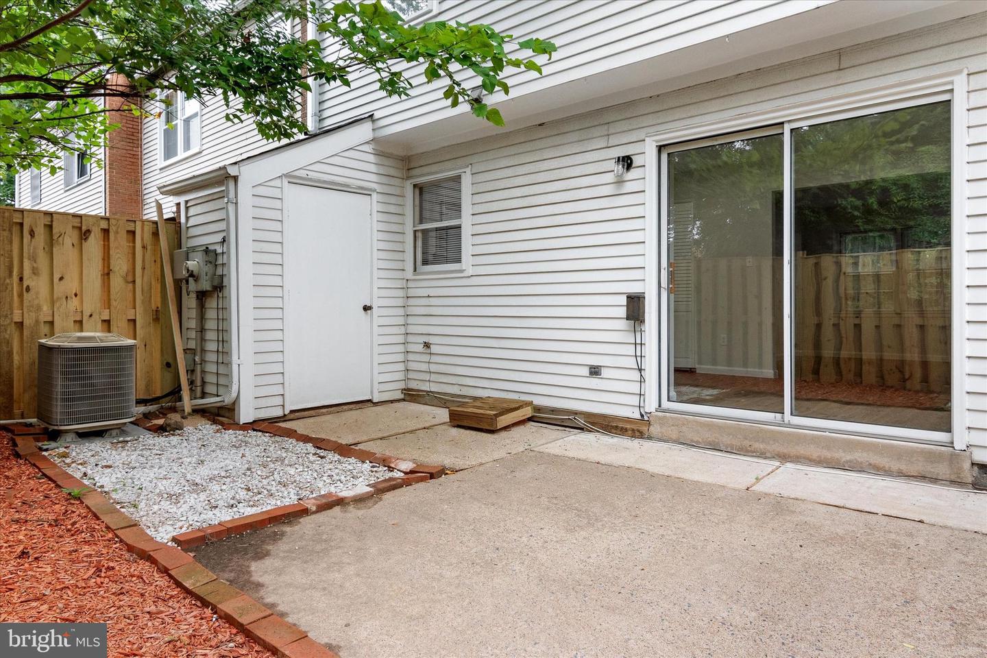 920 WINDSOR CT, STERLING, Virginia 20164, 3 Bedrooms Bedrooms, ,1 BathroomBathrooms,Residential,For sale,920 WINDSOR CT,VALO2113914 MLS # VALO2113914