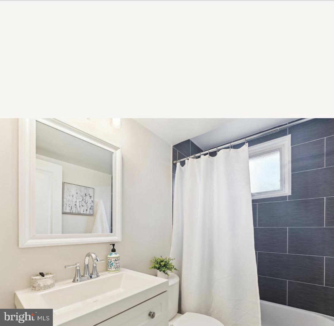 2400 41ST ST NW #104, WASHINGTON, District Of Columbia 20007, 2 Bedrooms Bedrooms, 5 Rooms Rooms,1 BathroomBathrooms,Residential,For sale,2400 41ST ST NW #104,DCDC2241264 MLS # DCDC2241264