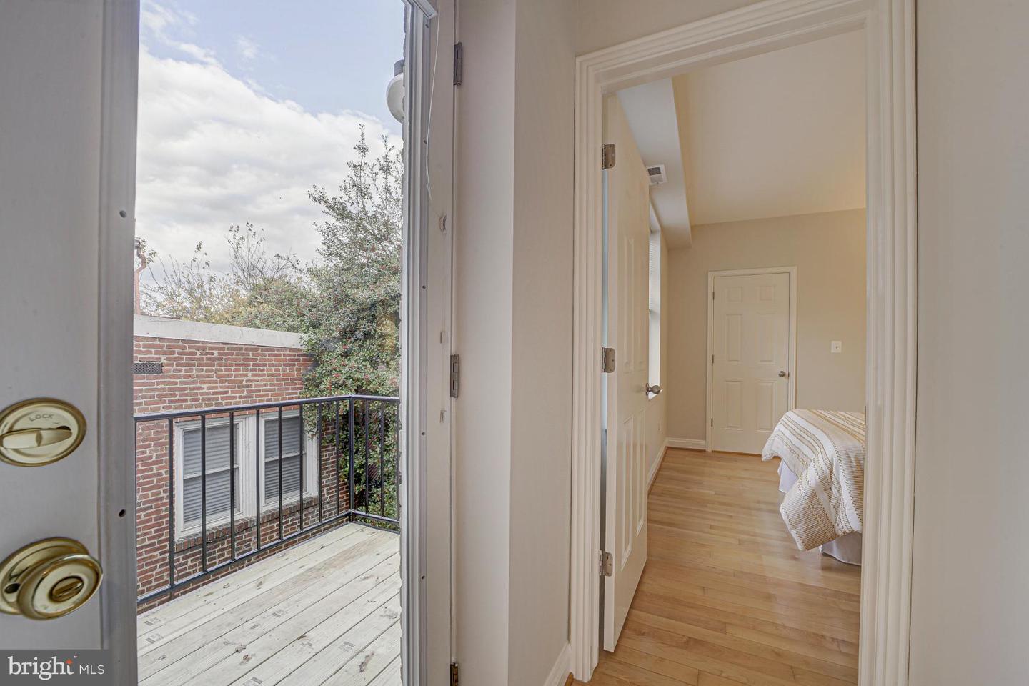 220 13TH ST SE #24, WASHINGTON, District Of Columbia 20003, 2 Bedrooms Bedrooms, ,1 BathroomBathrooms,Residential,For sale,220 13TH ST SE #24,DCDC2241266 MLS # DCDC2241266