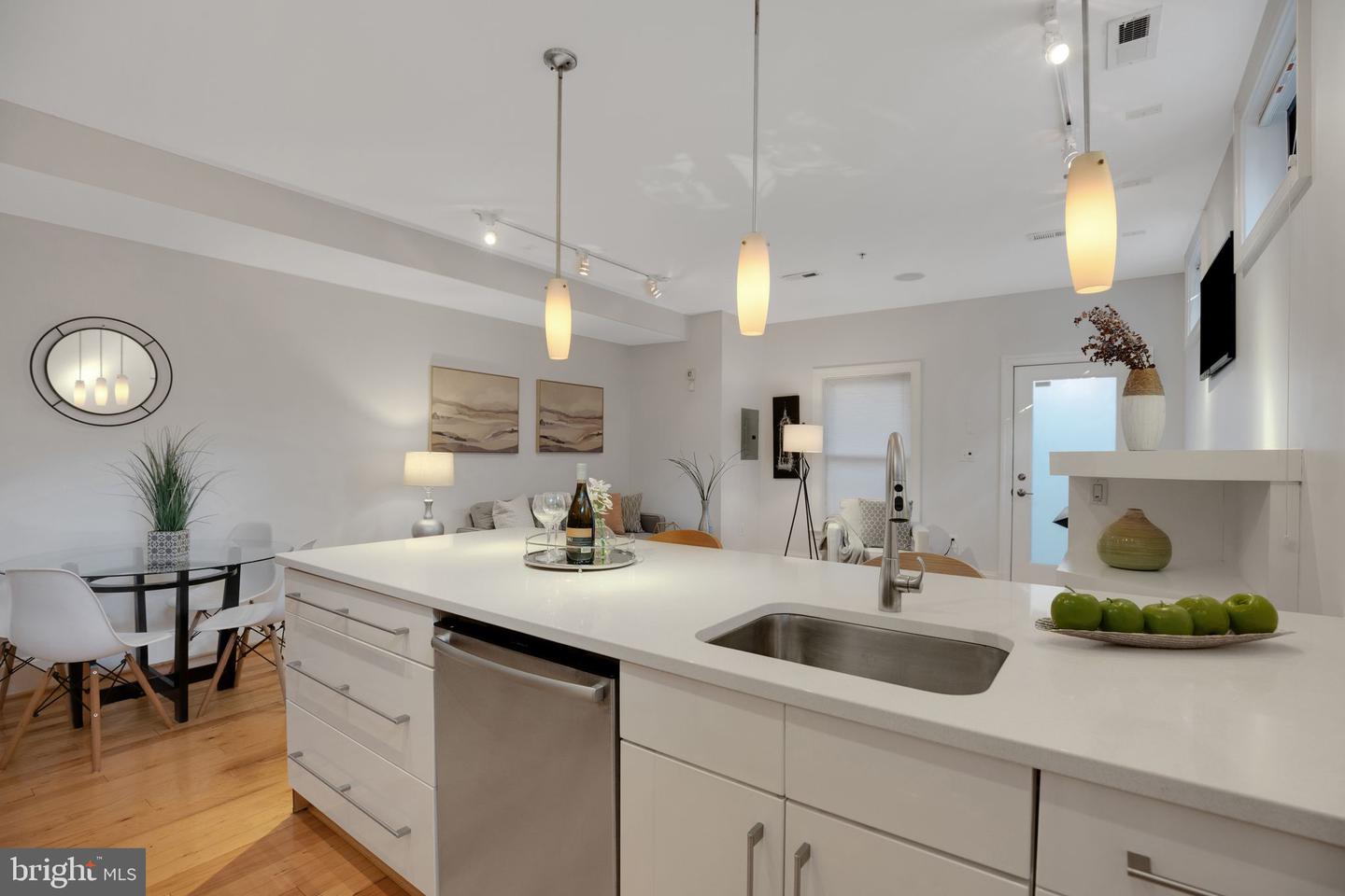 2106 10TH ST NW #1, WASHINGTON, District Of Columbia 20001, 2 Bedrooms Bedrooms, ,2 BathroomsBathrooms,Residential,For sale,2106 10TH ST NW #1,DCDC2241288 MLS # DCDC2241288