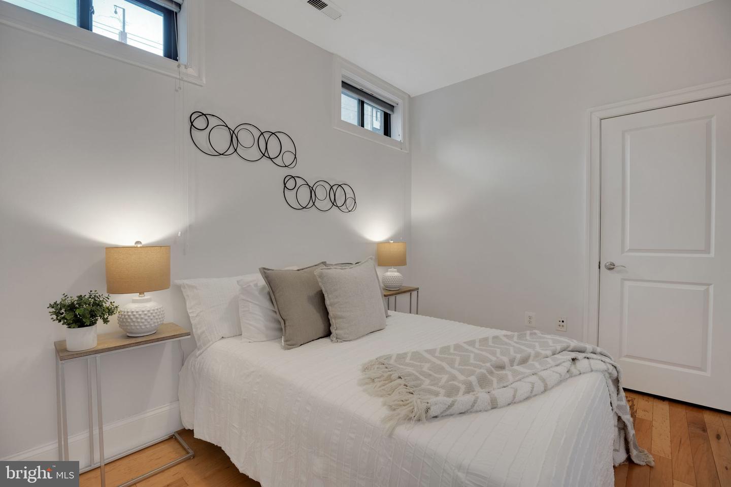 2106 10TH ST NW #1, WASHINGTON, District Of Columbia 20001, 2 Bedrooms Bedrooms, ,2 BathroomsBathrooms,Residential,For sale,2106 10TH ST NW #1,DCDC2241288 MLS # DCDC2241288