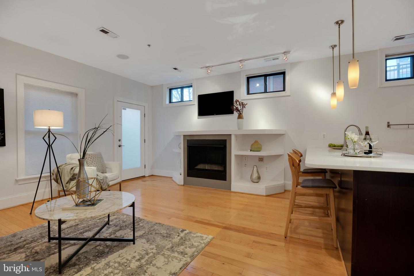 2106 10TH ST NW #1, WASHINGTON, District Of Columbia 20001, 2 Bedrooms Bedrooms, ,2 BathroomsBathrooms,Residential,For sale,2106 10TH ST NW #1,DCDC2241288 MLS # DCDC2241288