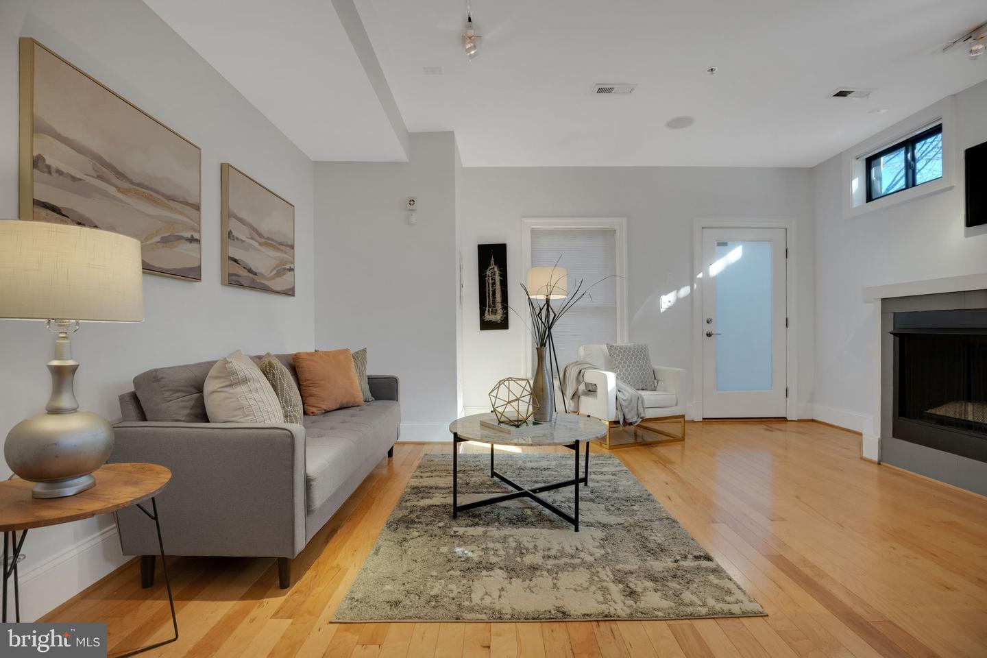 2106 10TH ST NW #1, WASHINGTON, District Of Columbia 20001, 2 Bedrooms Bedrooms, ,2 BathroomsBathrooms,Residential,For sale,2106 10TH ST NW #1,DCDC2241288 MLS # DCDC2241288