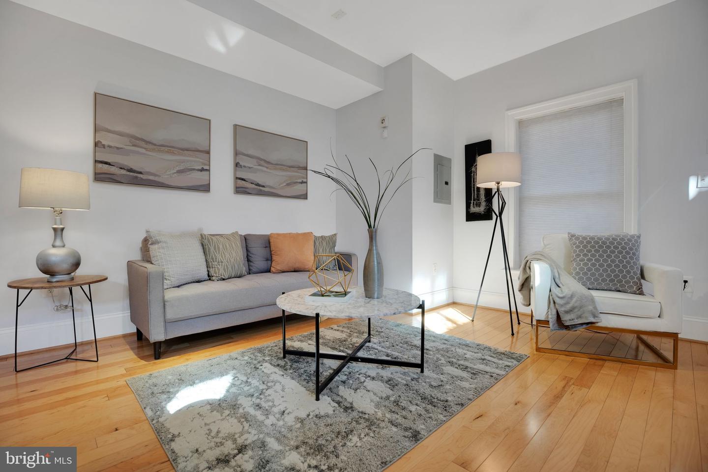 2106 10TH ST NW #1, WASHINGTON, District Of Columbia 20001, 2 Bedrooms Bedrooms, ,2 BathroomsBathrooms,Residential,For sale,2106 10TH ST NW #1,DCDC2241288 MLS # DCDC2241288