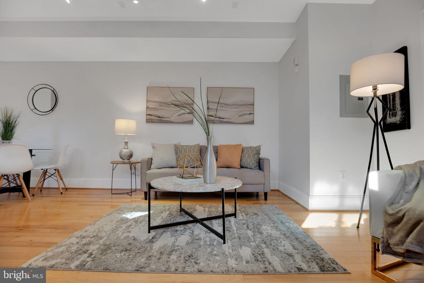 2106 10TH ST NW #1, WASHINGTON, District Of Columbia 20001, 2 Bedrooms Bedrooms, ,2 BathroomsBathrooms,Residential,For sale,2106 10TH ST NW #1,DCDC2241288 MLS # DCDC2241288