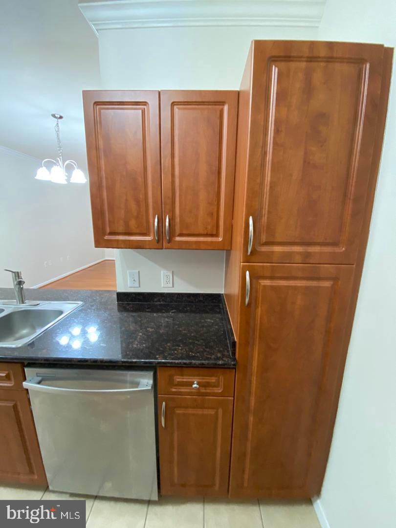 12905 CENTRE PARK CIR #212, HERNDON, Virginia 20171, 2 Bedrooms Bedrooms, 2 Rooms Rooms,2 BathroomsBathrooms,Residential,For sale,12905 CENTRE PARK CIR #212,VAFX2285654 MLS # VAFX2285654