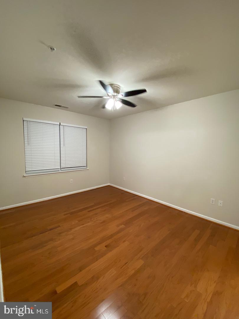 12905 CENTRE PARK CIR #212, HERNDON, Virginia 20171, 2 Bedrooms Bedrooms, 2 Rooms Rooms,2 BathroomsBathrooms,Residential,For sale,12905 CENTRE PARK CIR #212,VAFX2285654 MLS # VAFX2285654