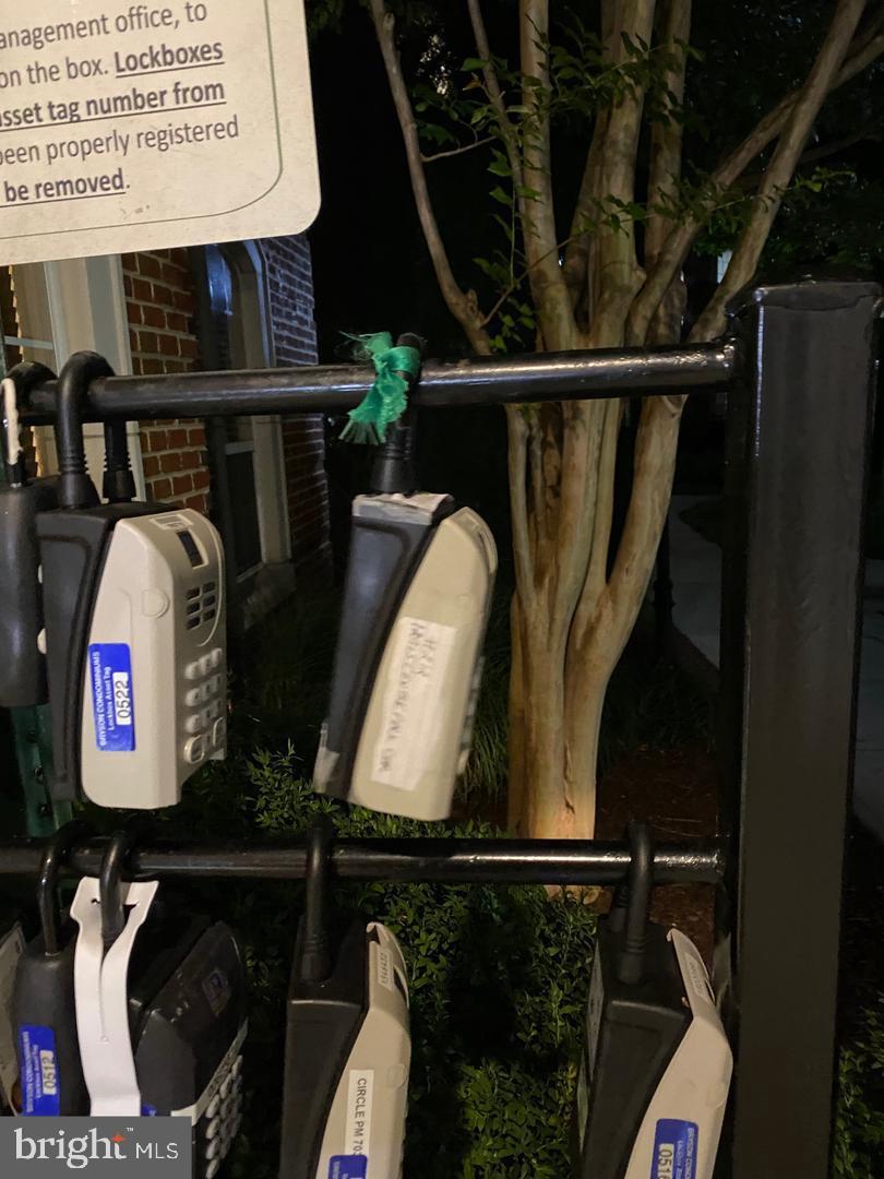 12905 CENTRE PARK CIR #212, HERNDON, Virginia 20171, 2 Bedrooms Bedrooms, 2 Rooms Rooms,2 BathroomsBathrooms,Residential,For sale,12905 CENTRE PARK CIR #212,VAFX2285654 MLS # VAFX2285654