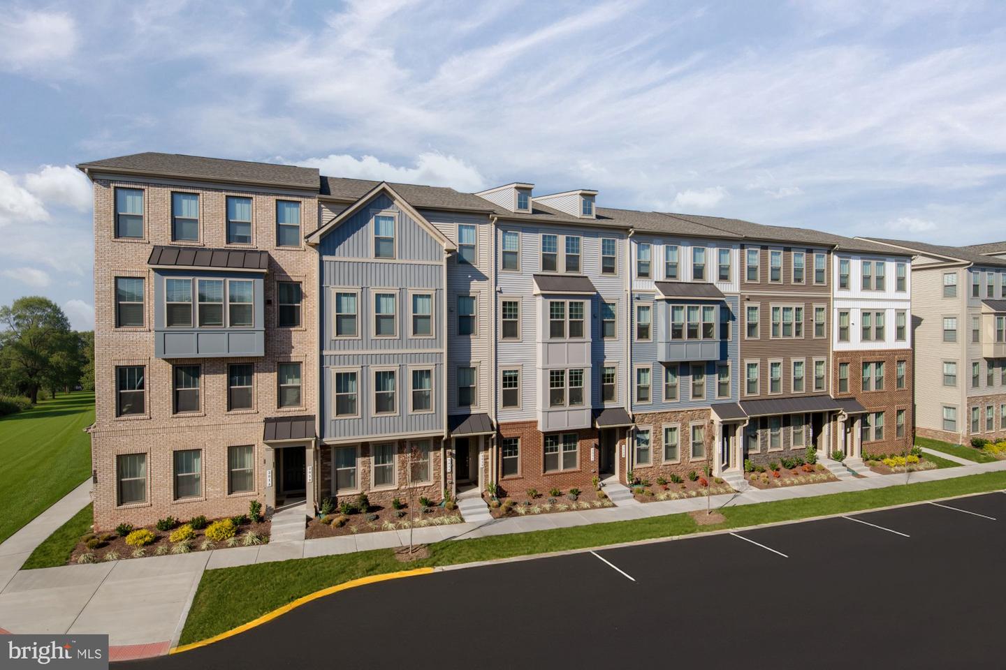 1107B DABNEY DR, MANASSAS PARK, Virginia 20111, 3 Bedrooms Bedrooms, ,2 BathroomsBathrooms,Residential,For sale,1107B DABNEY DR,VAMP2003592 MLS # VAMP2003592