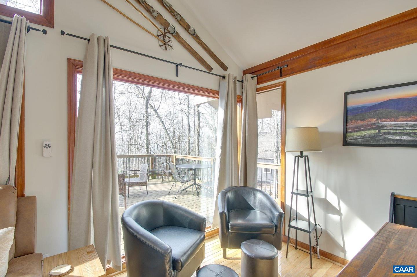 200 WHITE OAK DR, WINTERGREEN RESORT, Virginia 22967, 3 Bedrooms Bedrooms, ,2 BathroomsBathrooms,Residential,For sale,200 WHITE OAK DR,672446 MLS # 672446