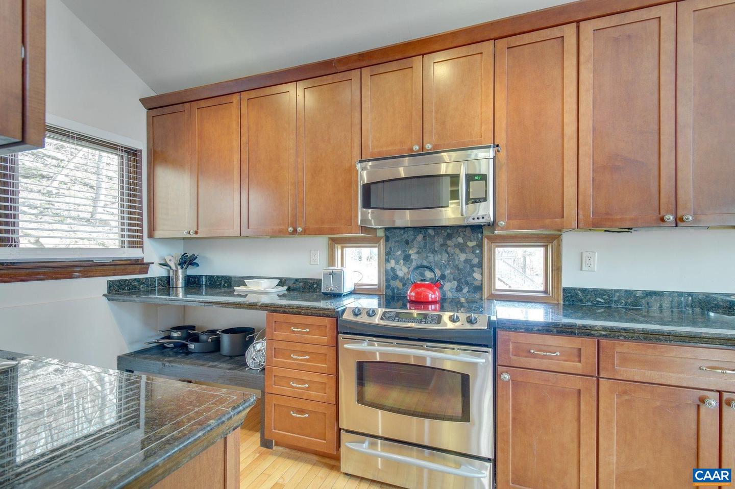 200 WHITE OAK DR, WINTERGREEN RESORT, Virginia 22967, 3 Bedrooms Bedrooms, ,2 BathroomsBathrooms,Residential,For sale,200 WHITE OAK DR,672446 MLS # 672446