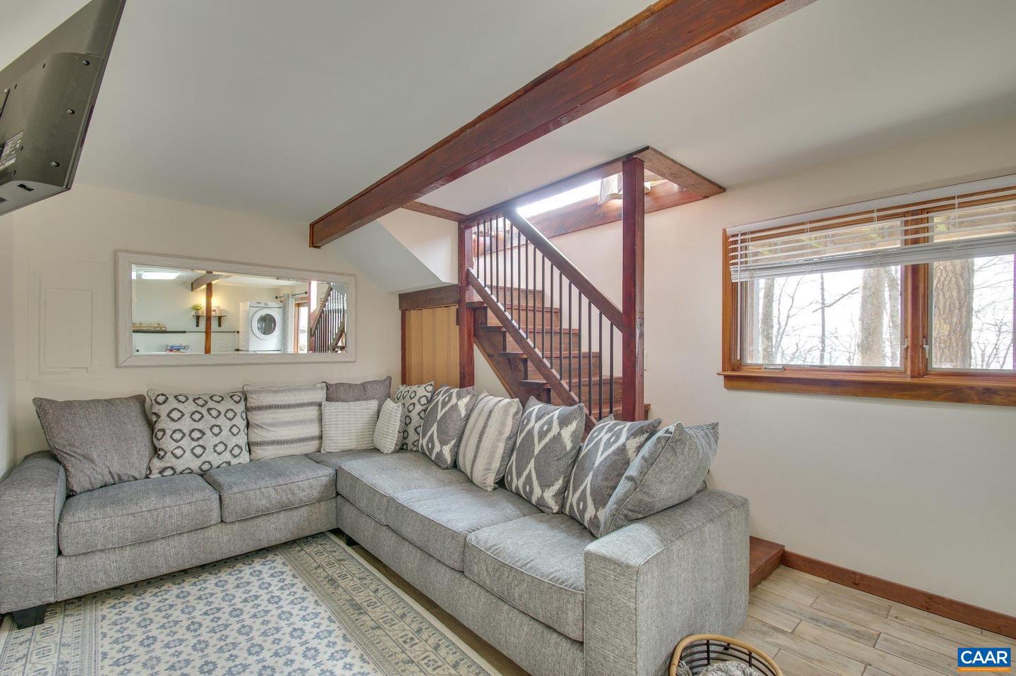 200 WHITE OAK DR, WINTERGREEN RESORT, Virginia 22967, 3 Bedrooms Bedrooms, ,2 BathroomsBathrooms,Residential,For sale,200 WHITE OAK DR,672446 MLS # 672446