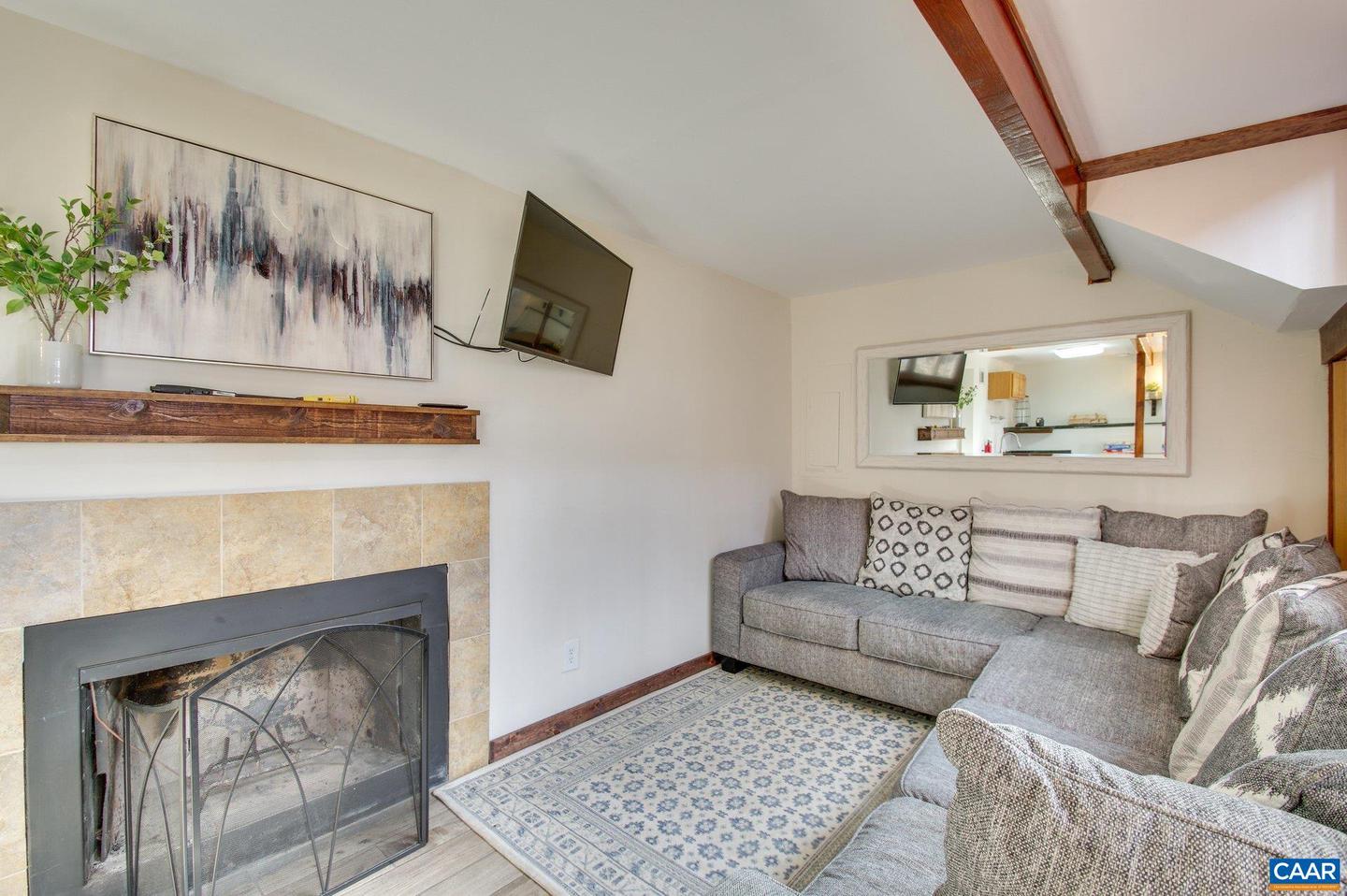 200 WHITE OAK DR, WINTERGREEN RESORT, Virginia 22967, 3 Bedrooms Bedrooms, ,2 BathroomsBathrooms,Residential,For sale,200 WHITE OAK DR,672446 MLS # 672446