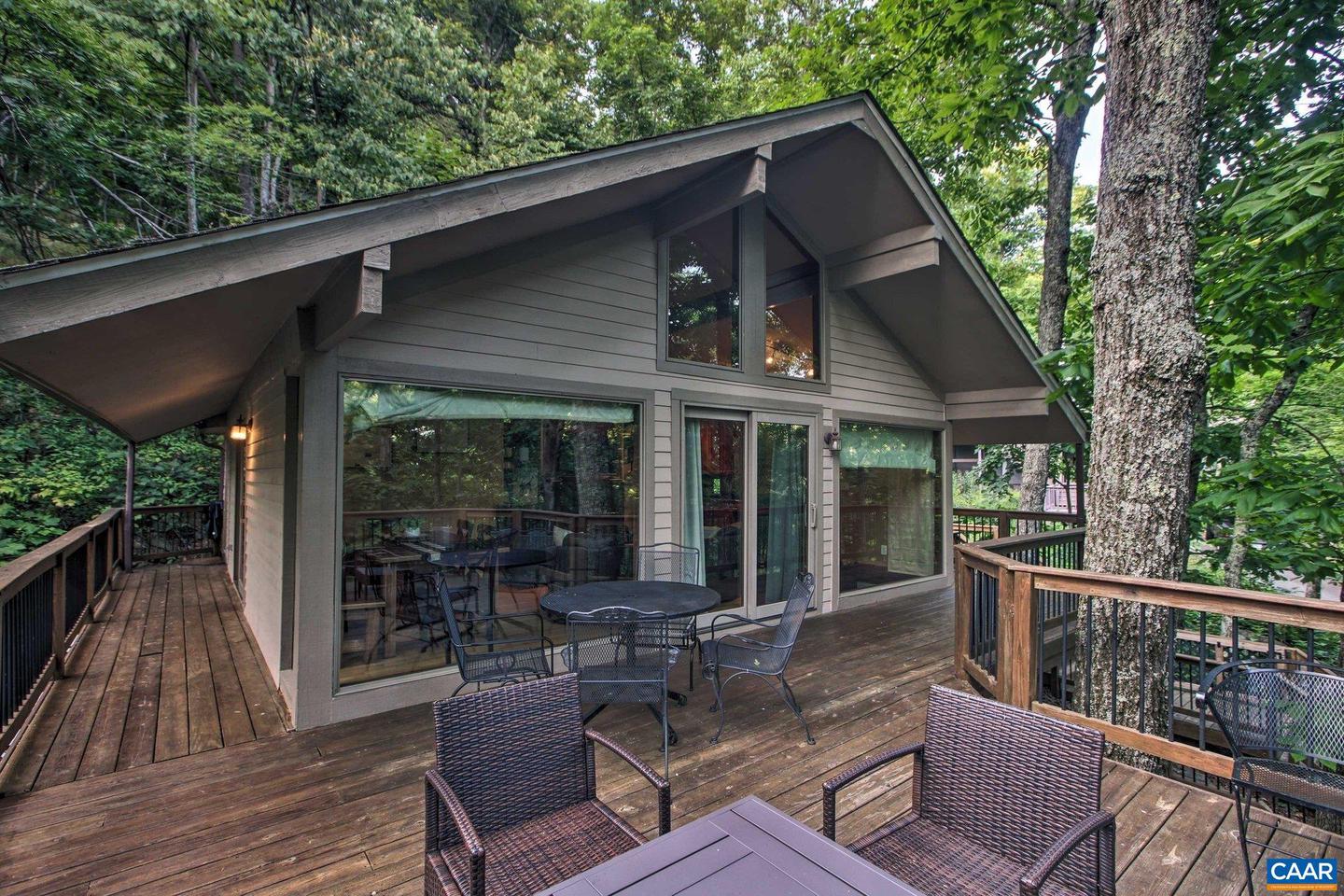 200 WHITE OAK DR, WINTERGREEN RESORT, Virginia 22967, 3 Bedrooms Bedrooms, ,2 BathroomsBathrooms,Residential,For sale,200 WHITE OAK DR,672446 MLS # 672446