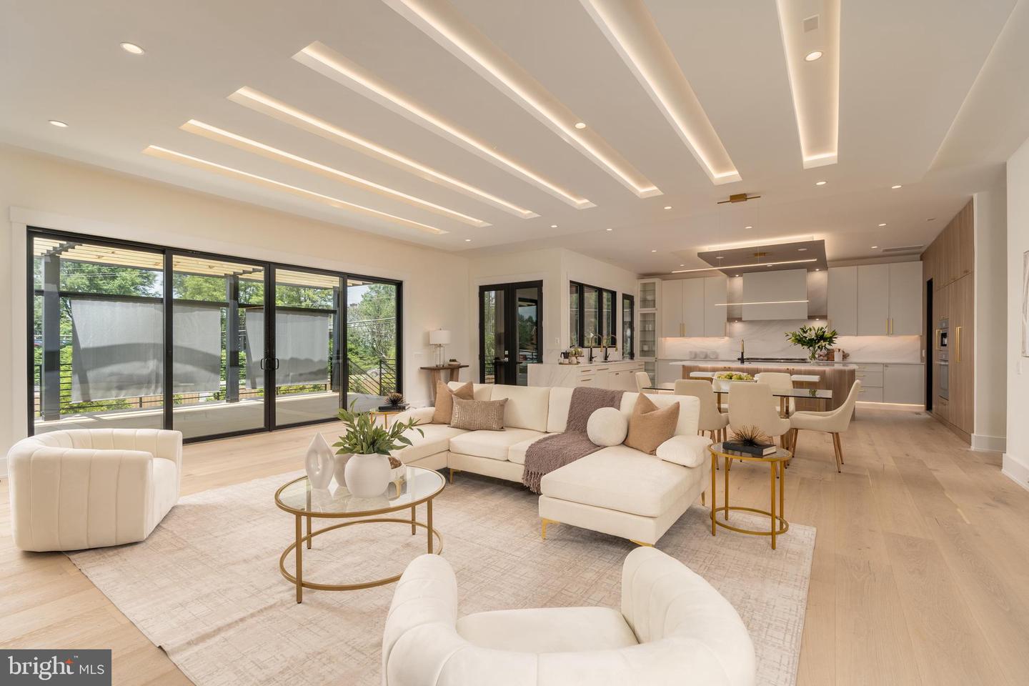 104 MASHIE CT SE, VIENNA, Virginia 22180, 7 Bedrooms Bedrooms, ,6 BathroomsBathrooms,Residential,For sale,104 MASHIE CT SE,VAFX2285672 MLS # VAFX2285672