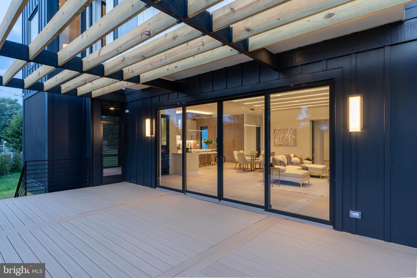 104 MASHIE CT SE, VIENNA, Virginia 22180, 7 Bedrooms Bedrooms, ,6 BathroomsBathrooms,Residential,For sale,104 MASHIE CT SE,VAFX2285672 MLS # VAFX2285672