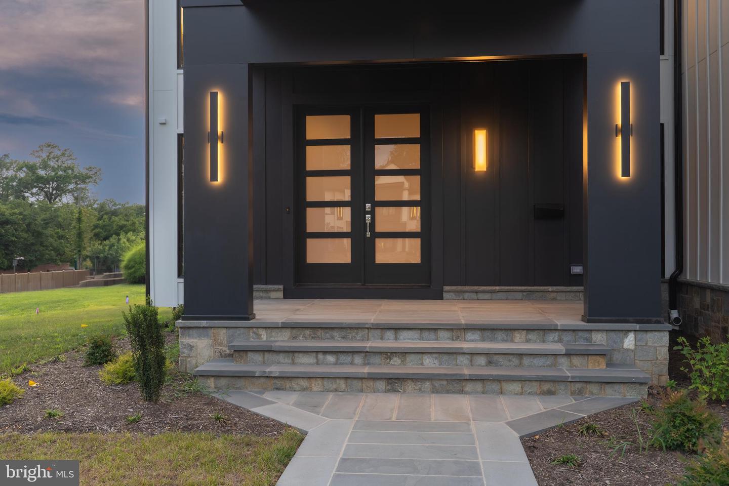 104 MASHIE CT SE, VIENNA, Virginia 22180, 7 Bedrooms Bedrooms, ,6 BathroomsBathrooms,Residential,For sale,104 MASHIE CT SE,VAFX2285672 MLS # VAFX2285672