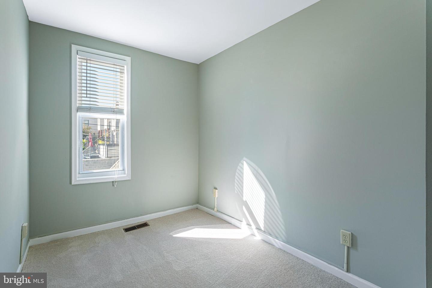 3028 PARK PL NW, WASHINGTON, District Of Columbia 20001, 3 Bedrooms Bedrooms, ,2 BathroomsBathrooms,Residential,For sale,3028 PARK PL NW,DCDC2241334 MLS # DCDC2241334